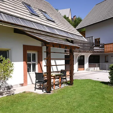 Apartma Pri Bizjaku